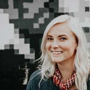 Meet your Posher, Megan